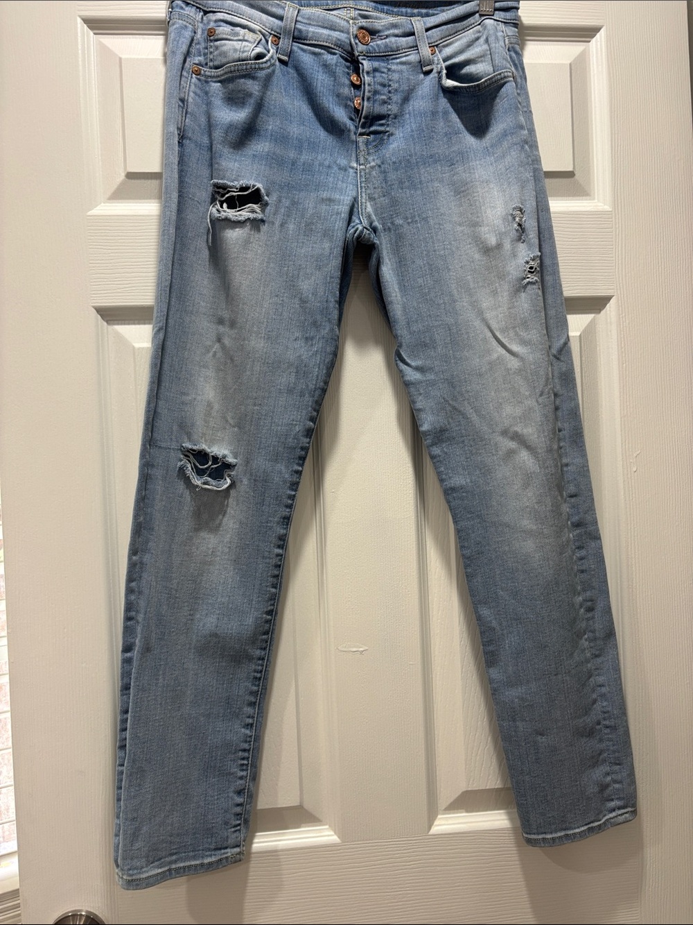 7 For All Mankind light  Wash Distressed Women’s Jeans - Classic Fit button fly